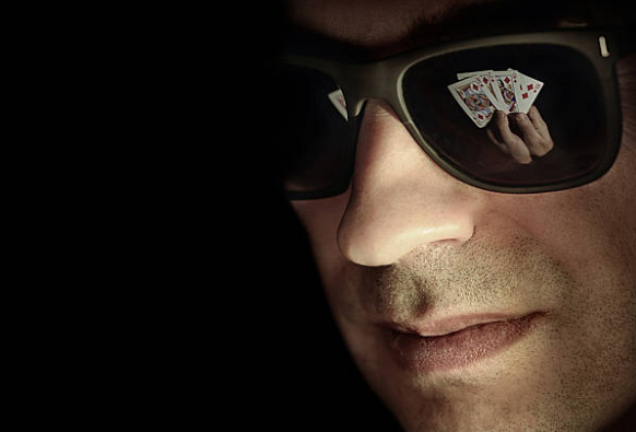 Top Three Poker Cheating Devices