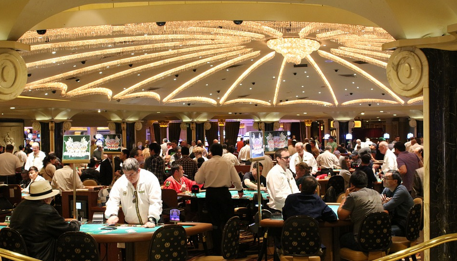 4 Basic Rules for Casino Etiquette