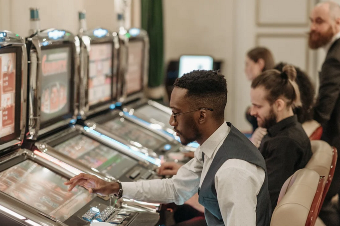 Simple Hacks That Can Boost Your Winning Odds at Progressive Slots
